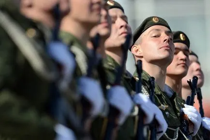 Армиите на различни страни, отколкото да се хранят войниците (войниците) Армиите на различни страни, отколкото да се хранят войници
