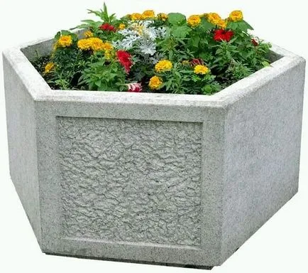 Бетонни лехи с цветя, особено за цветя, снимки