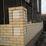 Какво е минималното тегло зидария кухини и ямки (kolodtsevoy лек зидария) Какво е най-леки зидани кухини и кладенци