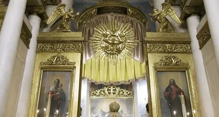 Ден Иберийския Богородица Икона описание и стойност на молитвата