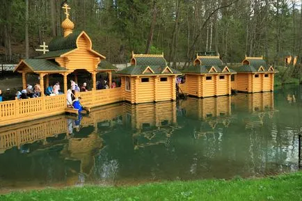 Diveevskaya източници и източник Серафима Sarovskogo близо Tsyganovka