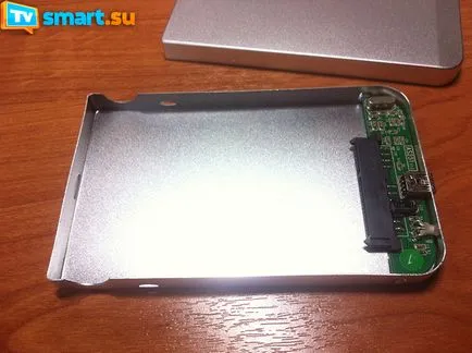 Как да се свържете външен твърд диск към телевизора - или USB SATA адаптер (HDD твърд диск SATA адаптер, за да свържете кабел за телевизор с кабелна USB захранващ адаптер) Как да се свържете външен твърд диск към телевизора - или USB SATA адаптер