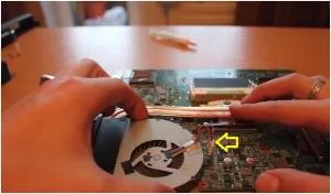 Как да разглобявате лаптоп ASUS x53s и да го почистите от прах