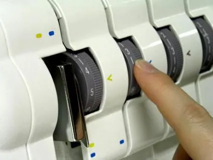 Как да изберем как да изберете serger шевна машина с оверлог (как да си изберете как да изберете serger шевна машина с оверлог serger как да си изберете за дома) Как да изберем как да изберете serger шевна машина с оверлог