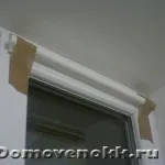 Корниз на пластмасови тръби