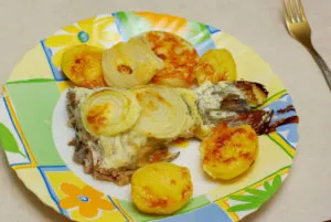 Шаран печен с картофи
