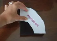Каубойска шапка с ръцете си