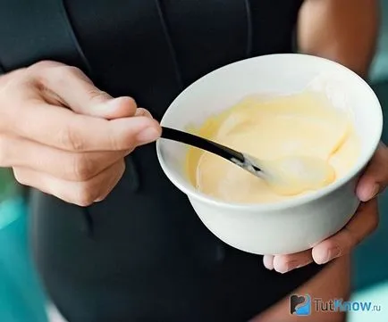 Маски за ползване на лицето мед, рецепти и готвене