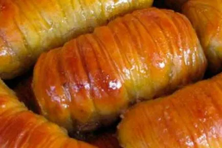 Баклава у дома usloviyah- най-вкусните стъпка по стъпка рецепти (баклава у дома най-вкусните стъпка по стъпка рецепти на турски мед Фото Видео Азербайджан Баку арменски бряг пластове готвене орехи) Баклава у дома usloviyah- най-вкусните рецепти стъпка по стъпка