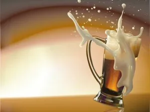 Защо бира съскане и пяна