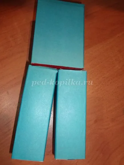 Занаяти за правилата за движение по пътищата с ръцете си