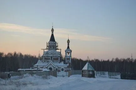Светият ключ село носилка Iskitimsk област ДДС (пролет) Светият ключ село носилка област Iskitimsk ДДС