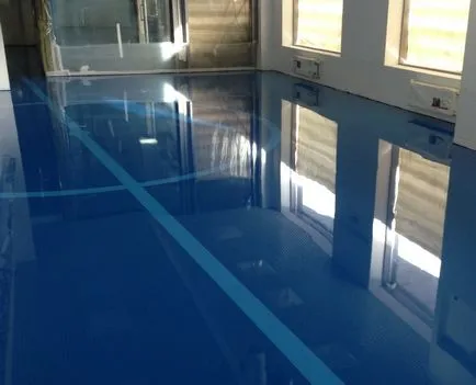 Дебелината на минимума на подови наливни и максимално за оптимално слой