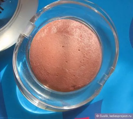 Печен руж ефект с сияние като кукла luminys Blush (оттенък № 301 златисто кафяво) от какавида