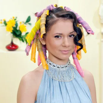 Какво прави ролки за коса