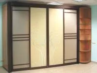 Като момиче танцува Tecktonik
