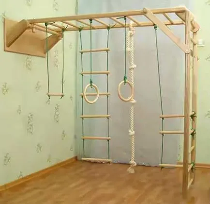 Детски спортни ъгли с ръцете си