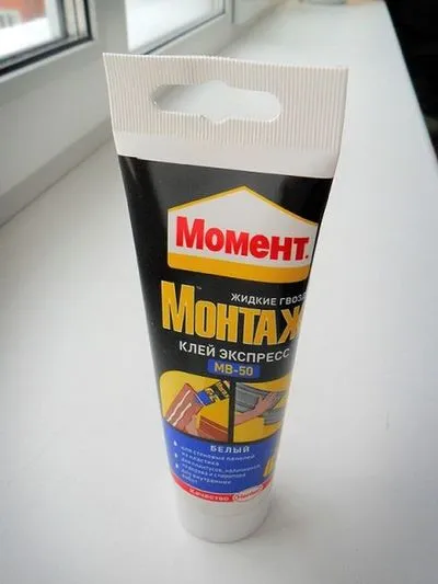 Как да лепило пяна за материалите на пяна