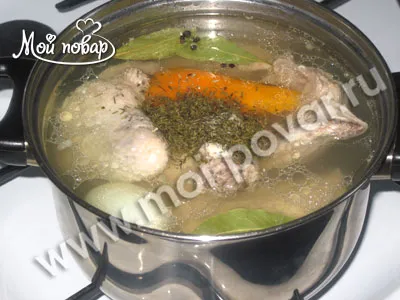 Пиле с чушки и гъби