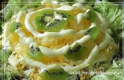 Salat на ananasov и пилешко