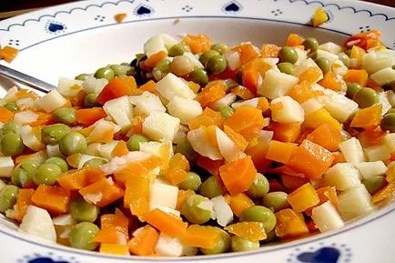 Салата с картофи и моркови