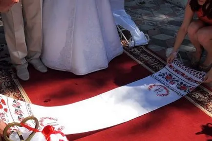 Кърпа за сватбата със собствените си ръце
