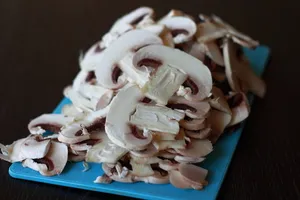 Пиле с чушки и гъби