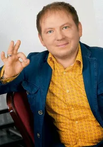 Четири таксиметров шофьор и едно куче