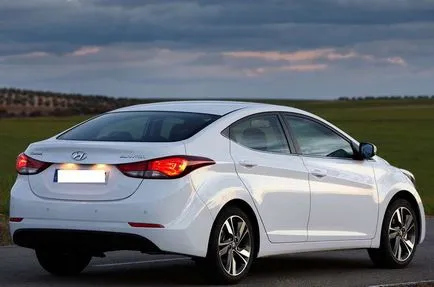 Както Hyundai Elantra