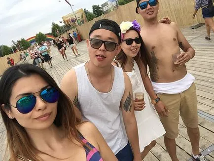 Tomorrowland какво е