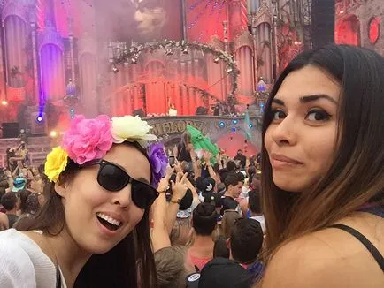 Tomorrowland какво е