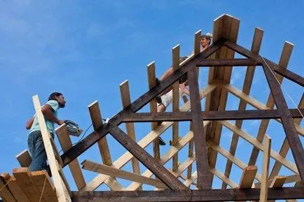 Къща от слама със собствените си ръце