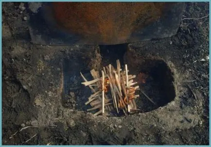 Smokehouse пушена ръцете си рисунки