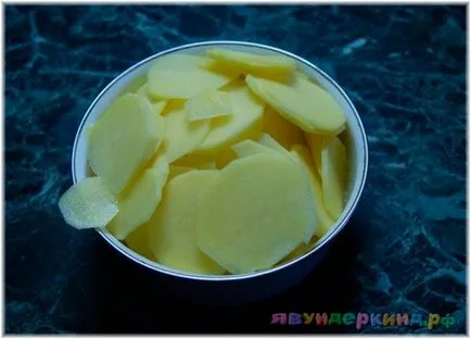 Картофи в листа