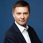 Агилера сега като е