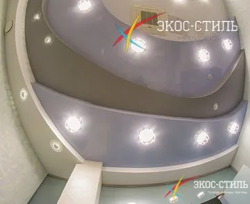 Опънати офис