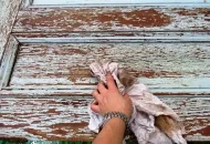 Как да украсят вратата