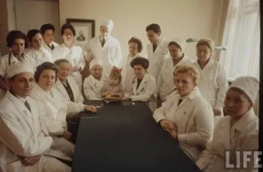Защо коя година