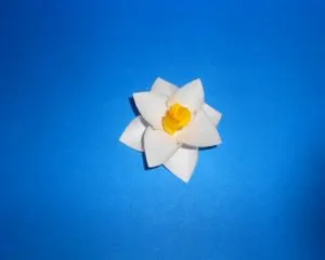 Направи пощенска картичка с ръцете си за мама
