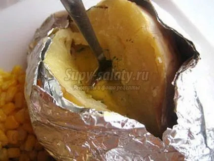 Картофи в листа