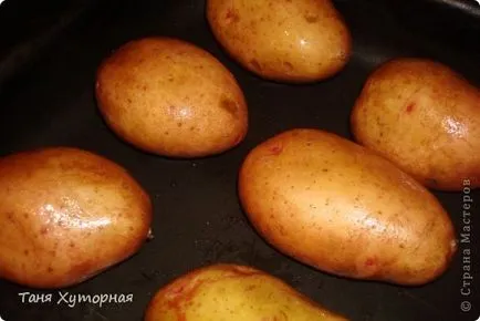 Картофи в листа