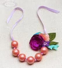 Мъниста с ръцете си