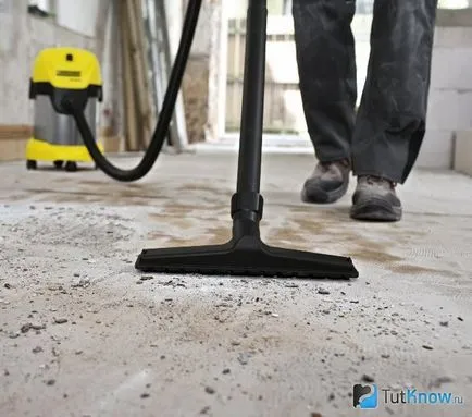 Цимент етаж с ръцете си