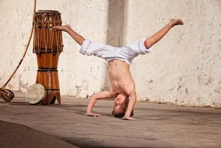 Колко полезна обучение Capoeira за лицето (капоейра) Колко полезна обучение Capoeira за човешкото
