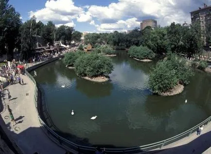 Къде е Москва Zoo метростанция най-близо до зоологическата градина, как да стигна до зоологическата градина