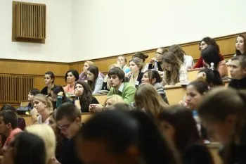 Какво става, ако изгонени от университета - ние знаем как!