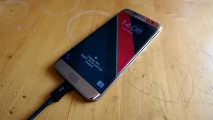 Как да заредите батерията на смартфона Samsung Galaxy на