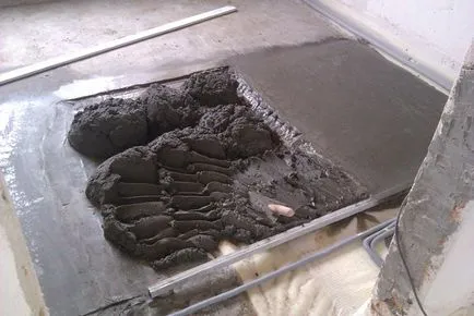 Как да се излива на пода
