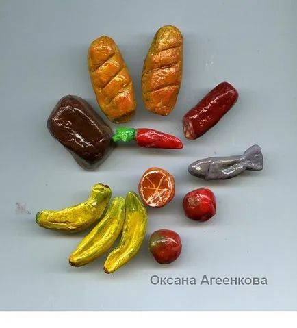 Как да си направим храна за кукли чудовище високо с ръцете си