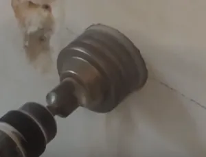 Как се поставя в гнездото